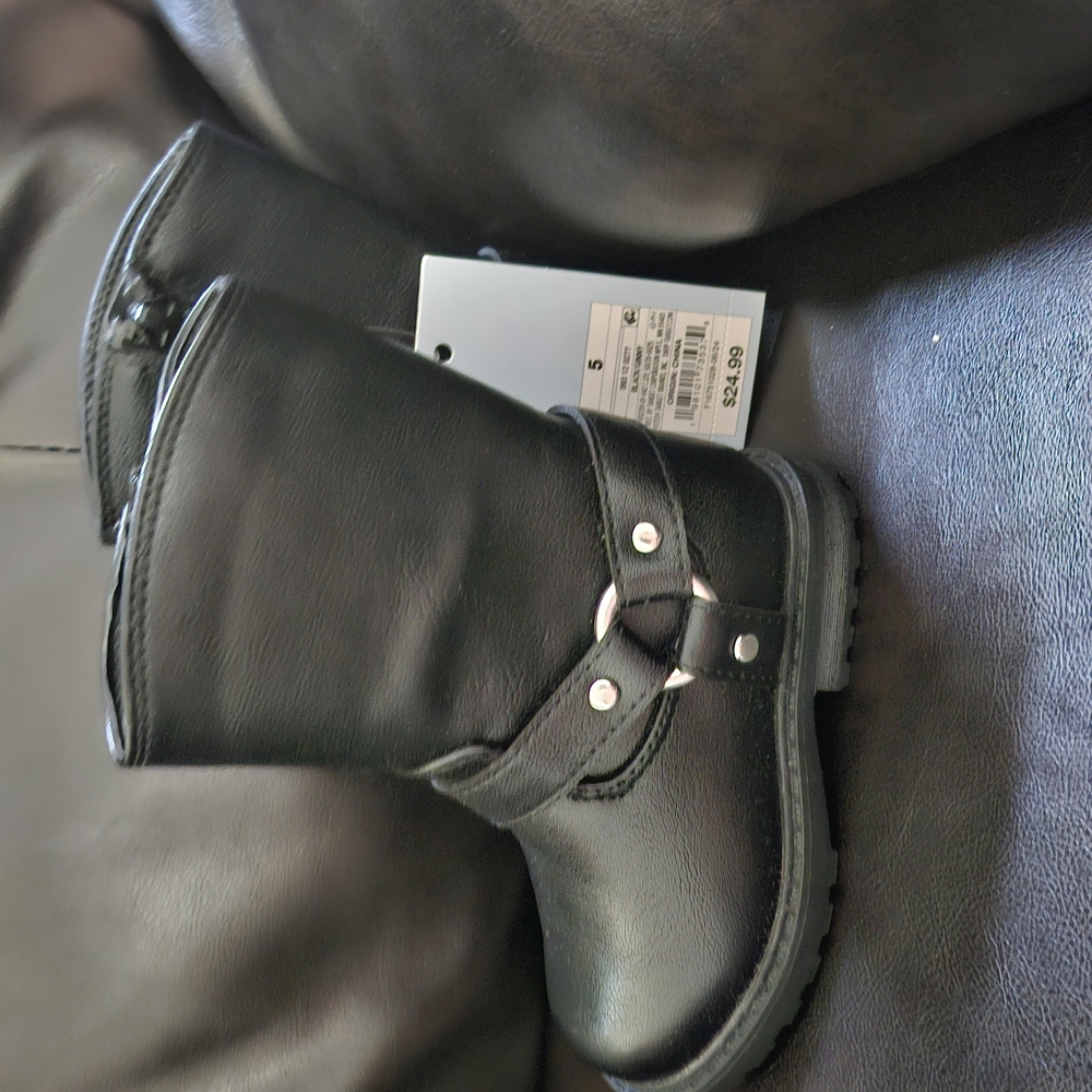 Boot  Size 5T - Picture 3 of 4